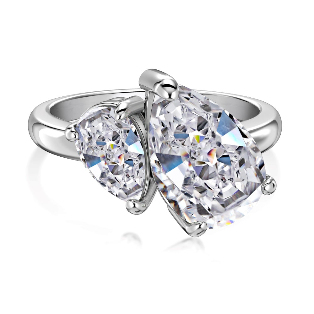 AMORE 4.5 ct. Pear Toi Et Moi Ring
