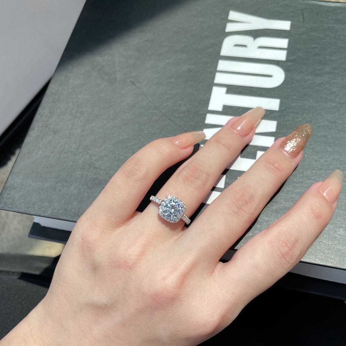 1.5 carat round halo diamond ring Clearance