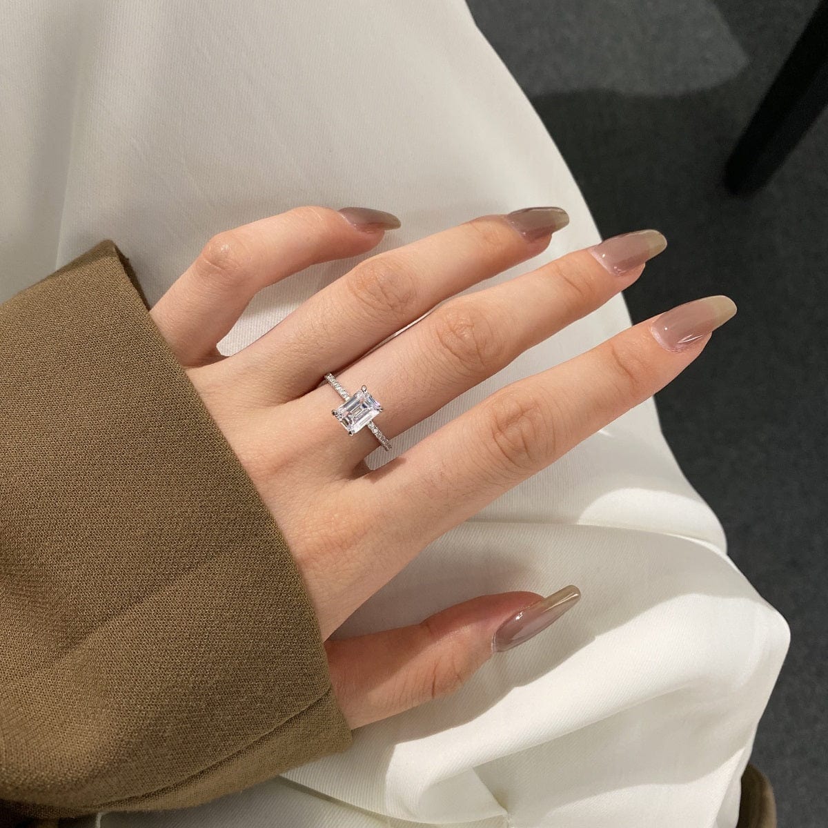 LUMI 2 ct. Emerald Pave Ring