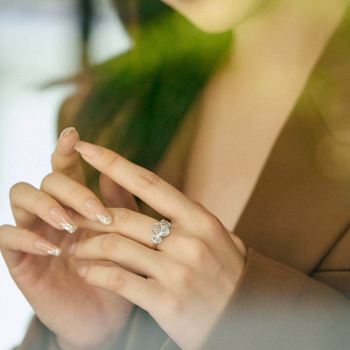 VENICE 3.5 ct. 3 Stone Trinity Oval Ring