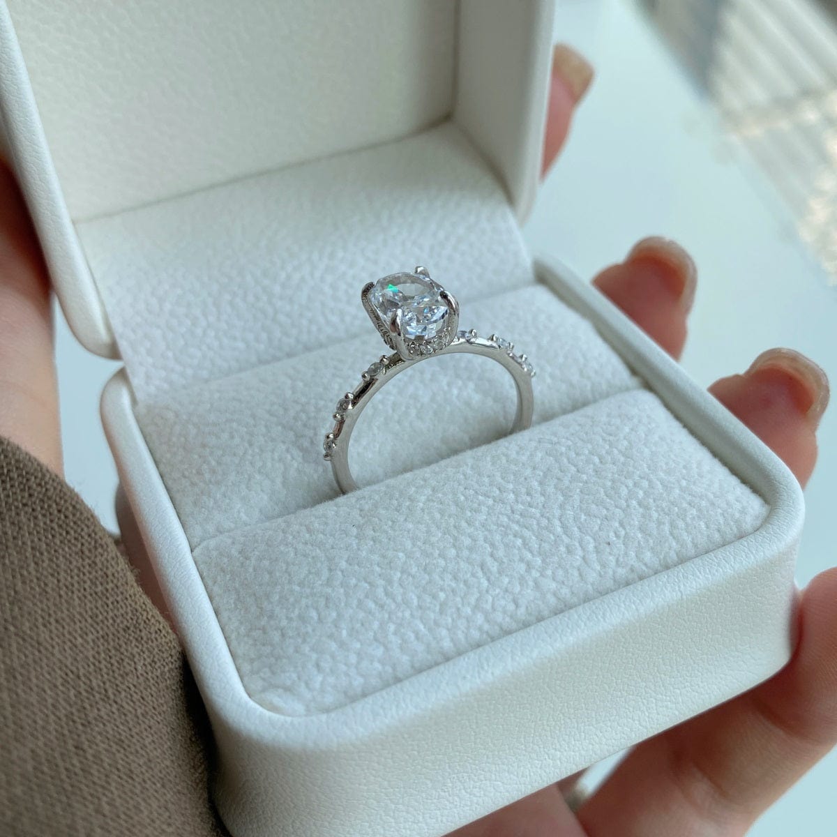 GRACE 2 ct. Oval Shaped Station Diamond Ring