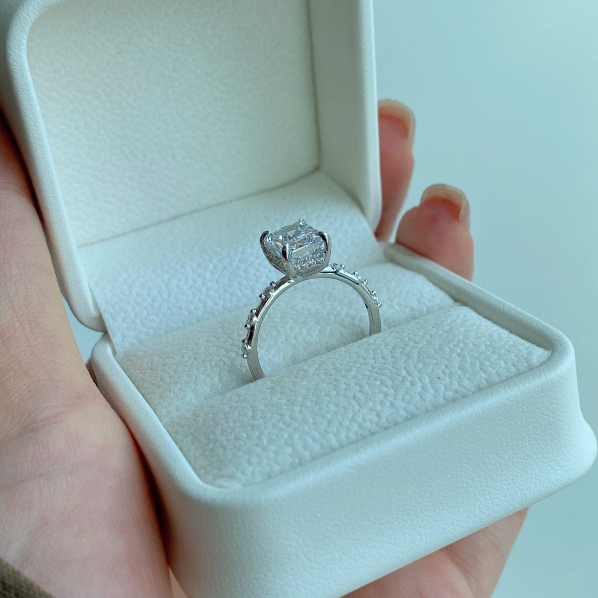 GENEFA 2 ct. Radiant Cut Station Diamonds