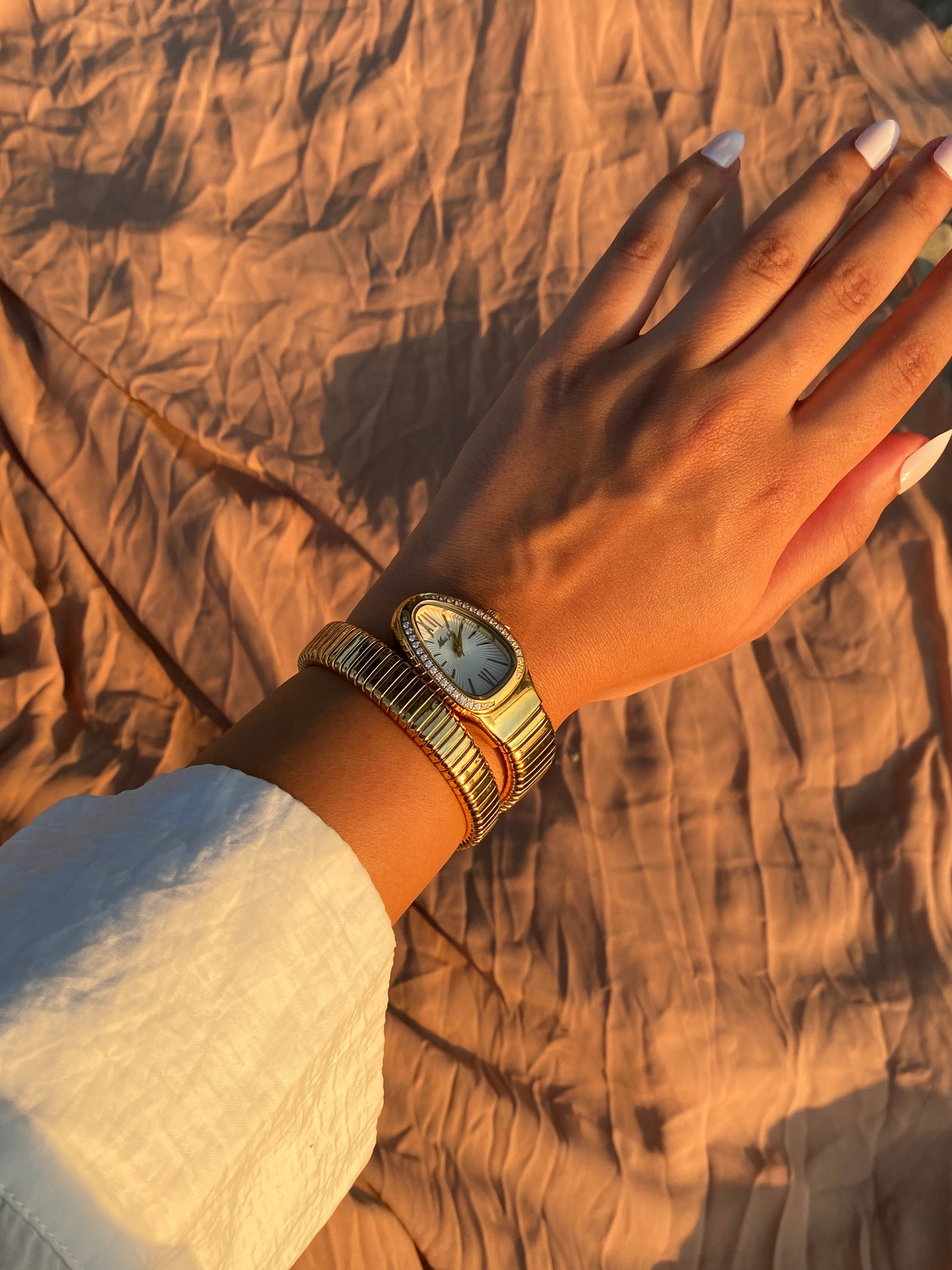 SERPENTI - Pave Diamond Snake Watch