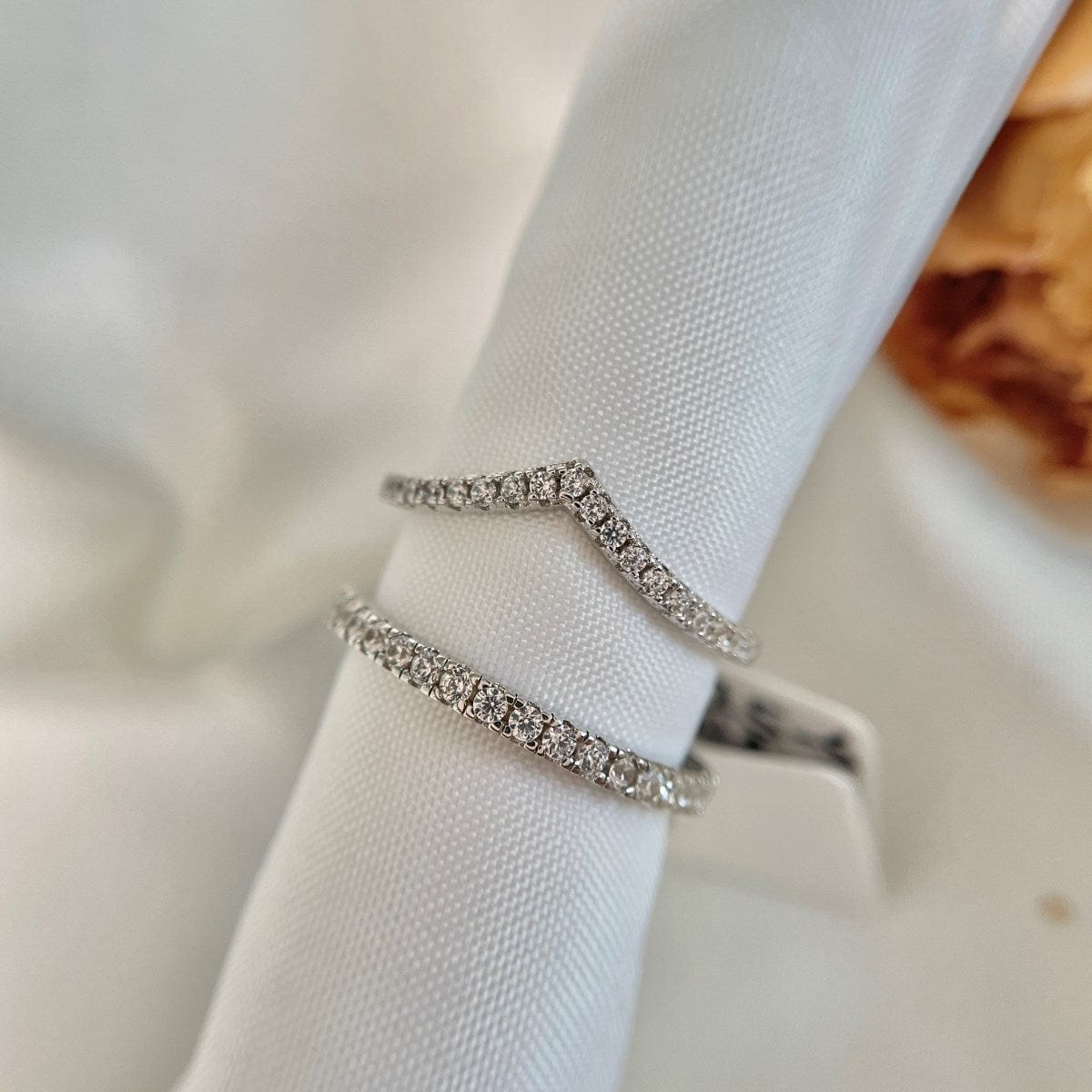 MONE Minimalistic V Silver Stacker Band Ring