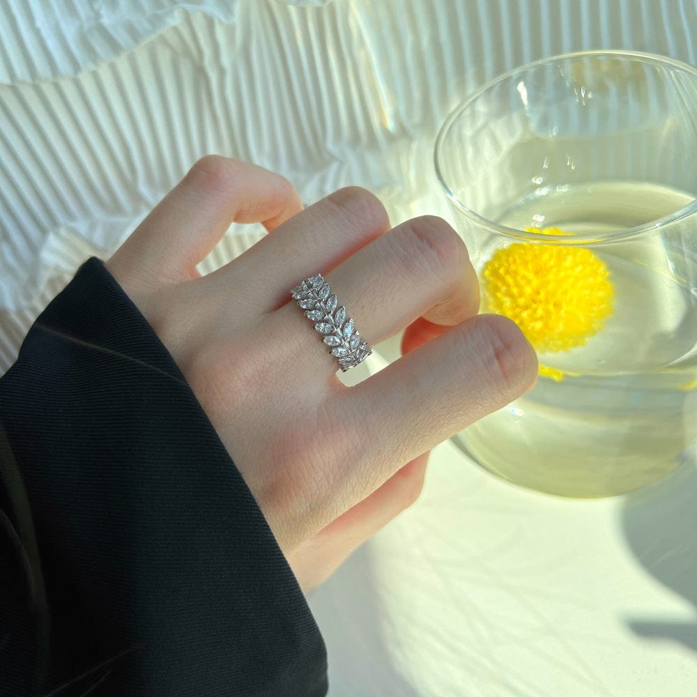 Leafy Bold Eternity Ring